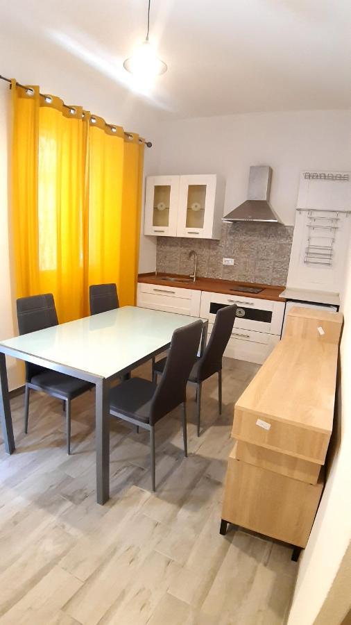 Apartamento Domo In Terranoa, Old Town Olbia Exterior foto