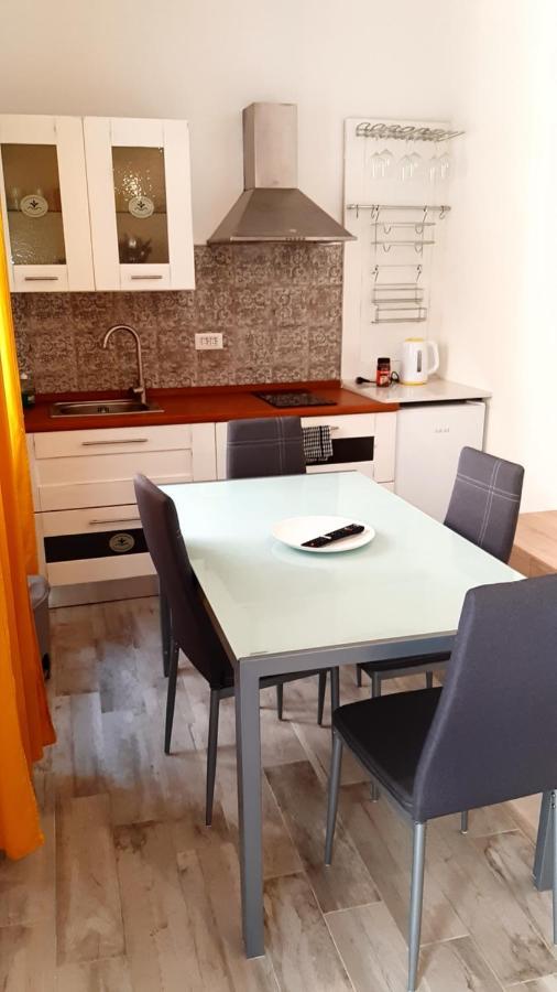 Apartamento Domo In Terranoa, Old Town Olbia Exterior foto