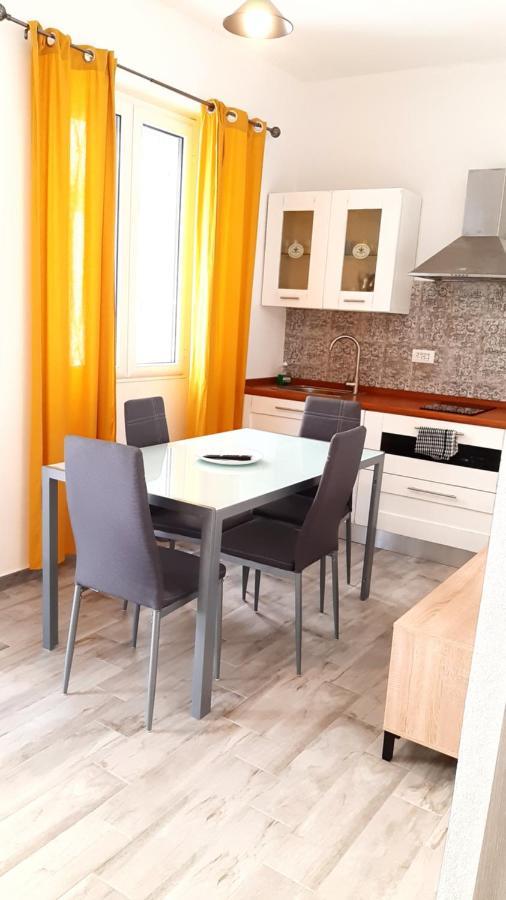 Apartamento Domo In Terranoa, Old Town Olbia Exterior foto